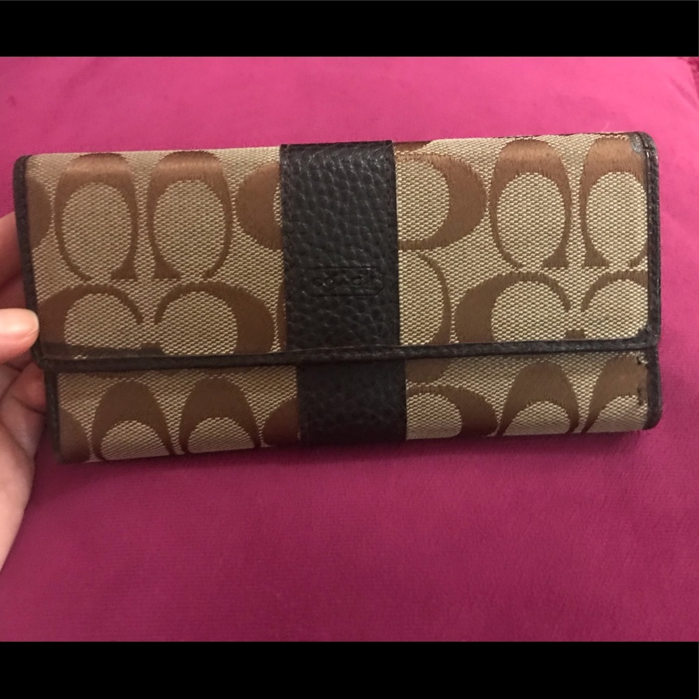 Coach wallet camel brown